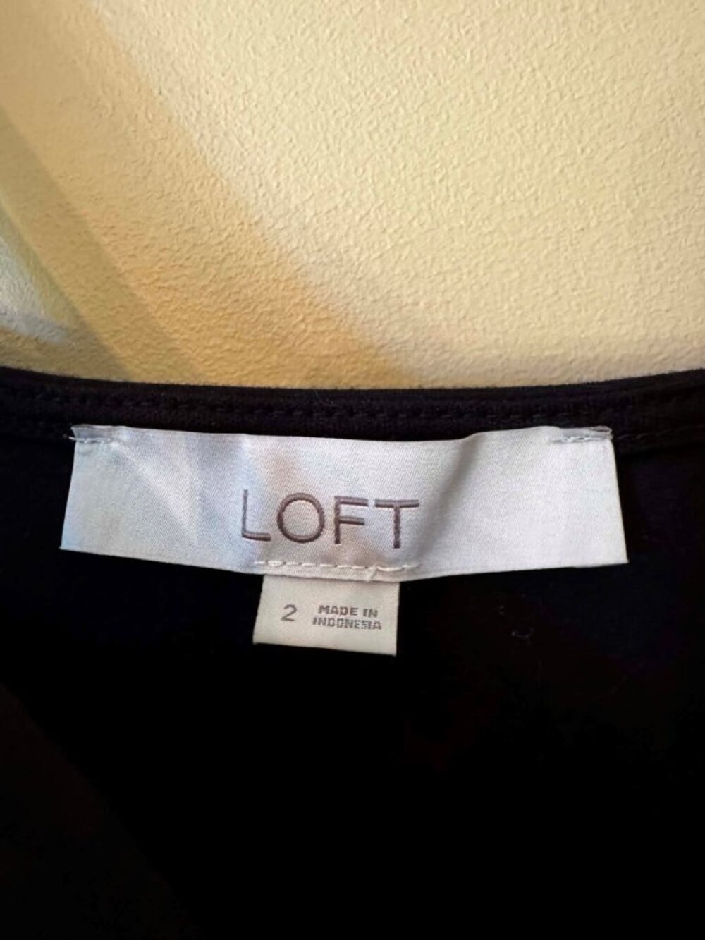 LOFT Black Sleeveless Stretch Dress — Size 2 - Picture 3 of 3
